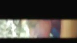 Geile Milf im Bikini fickt auf Sofa