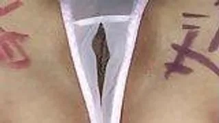 Asiatisches Babe liebt es ihre Muschi zu verwöhnen