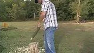 Geiles Paar treibt es im Wald