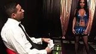 Geiles Trio - zwei Milfs und ein harter Schwanz