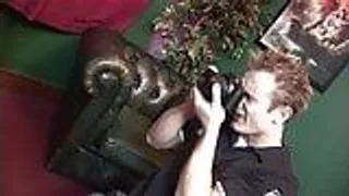 Aline hat spass mit einem massiven Schwanz hd