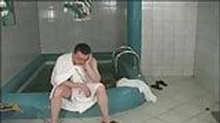 Spass in der Sauna mit Milfs