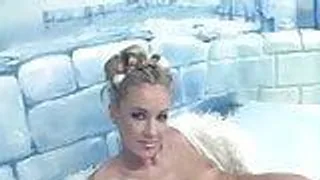Blondine wird wild in den Arsch