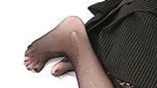 Nuttiges Schulmädchen in Strapsen geniesst den Sex von hinten
