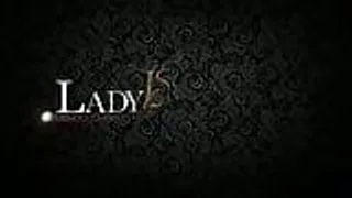 Lady Sonia wichst und wird gefickt