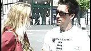 Deutsche Milf wird im Freien gefickt