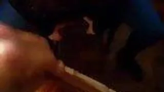 Sie ist so geil dass sie es sich macht