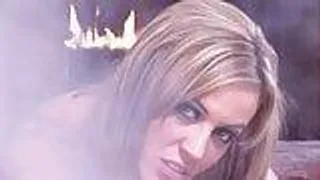 Milf will dass ihr Arschloch hart gefickt wird